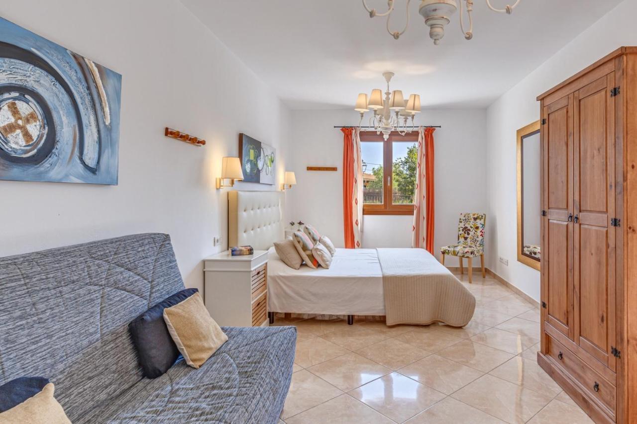 Botellas Petra (Mallorca)