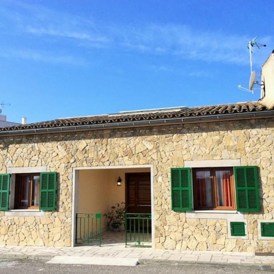 Botellas Feriehus Petra (Mallorca)